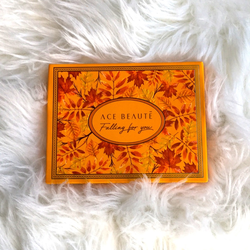 Falling For You eyeshadow palette